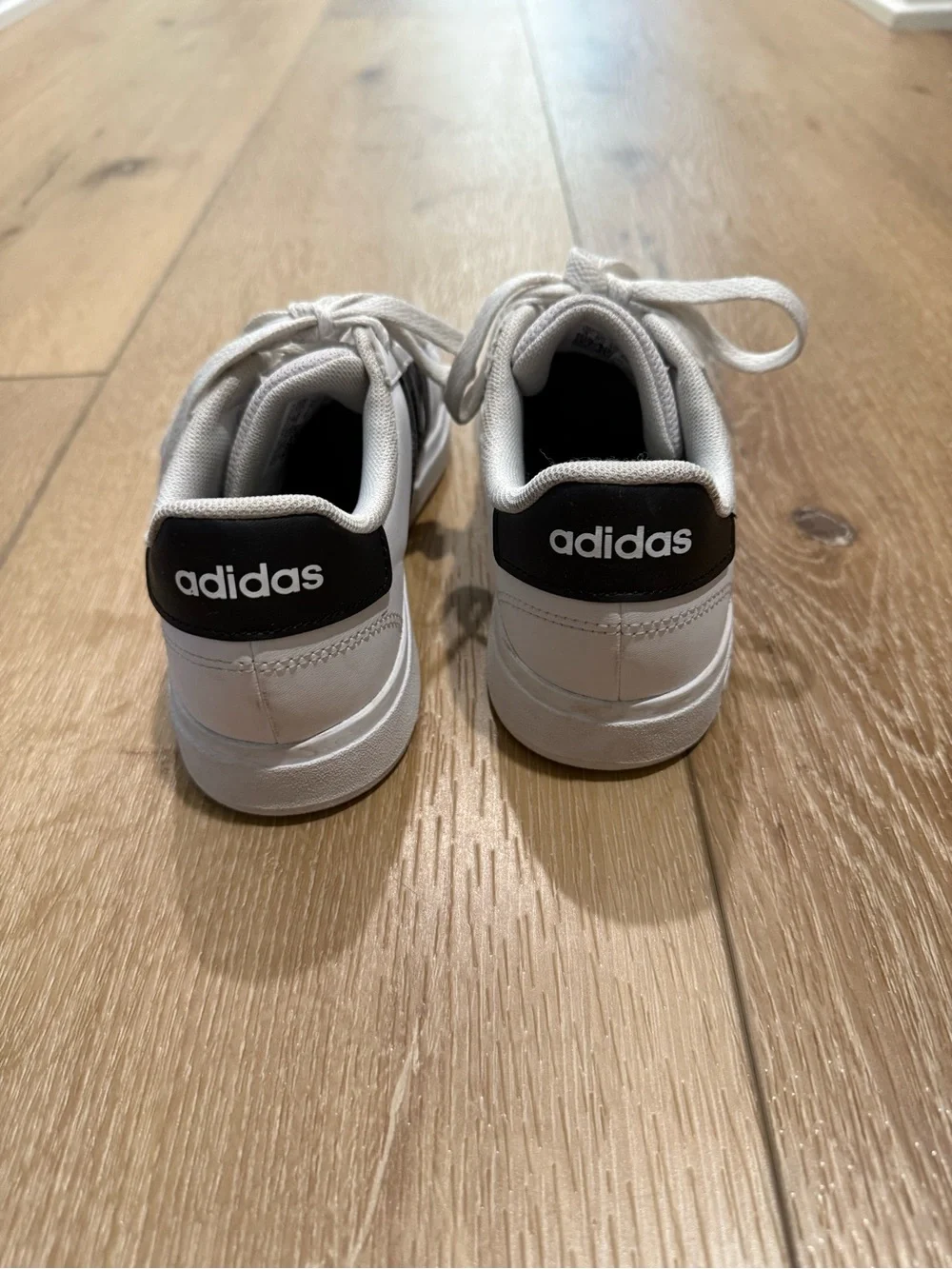 adidas classic low